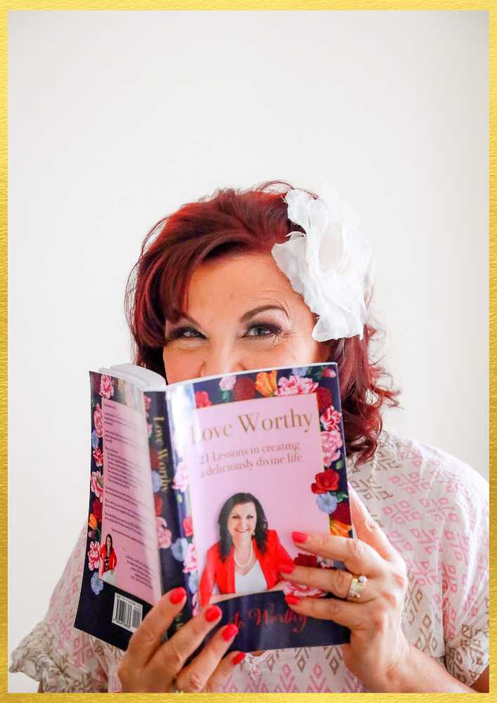 Author Speaker | Love Worthy | Jo Worthy | Worthy Women Movement